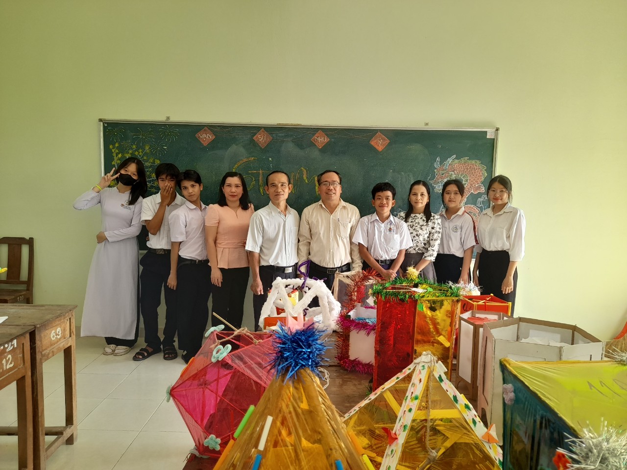 Trường Trung học phổ thông Nguyễn Huệ tổ chức ngày hội trải nghiệm sáng tạo STEM năm 2024